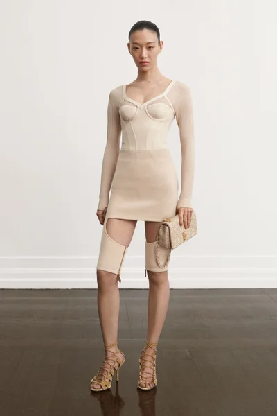 Look 19
